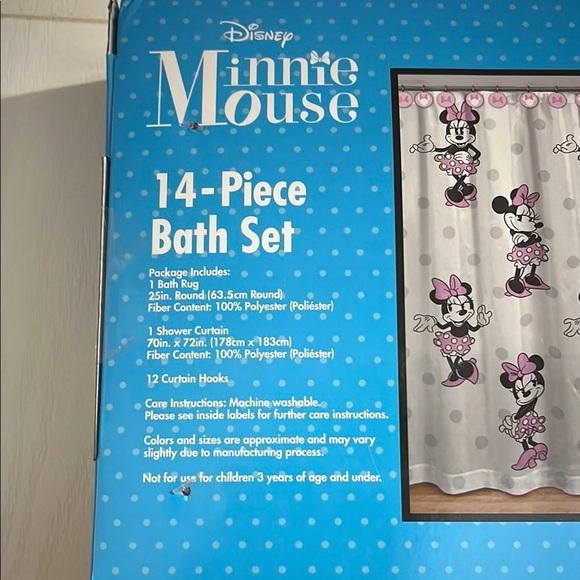 NIB Disney Minnie Mouse Bath Set in Black, White, and Pink - Picture 2 of 11